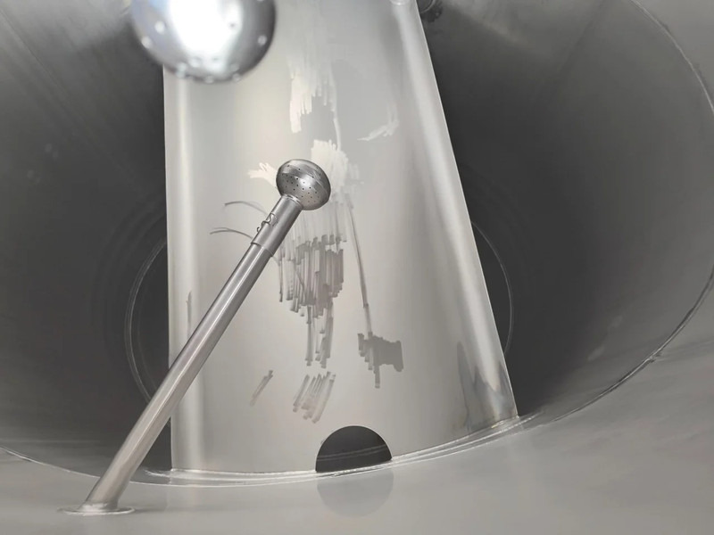 Semi-remorque citerne pour transport de lait ETA 25000L INSULATED INOX TANK - 2 COMP: photos 13 Semi-remorque citerne pour transport de lait ETA 25000L INSULATED INOX TANK - 2 COMP: photos 13