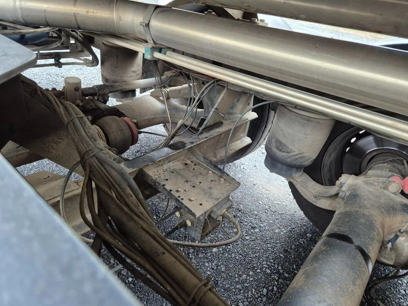 Semi-remorque citerne pour transport de lait Magyar 29000L INSULATED INOX TANK - 1 COMP: photos 15 Semi-remorque citerne pour transport de lait Magyar 29000L INSULATED INOX TANK - 1 COMP: photos 15