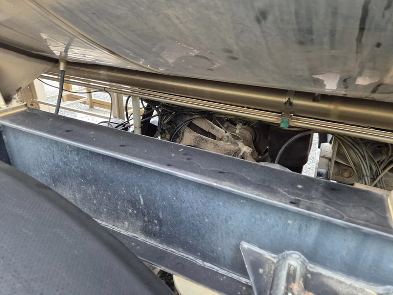 Semi-remorque citerne pour transport de lait Magyar 29000L INSULATED INOX TANK - 1 COMP: photos 20 Semi-remorque citerne pour transport de lait Magyar 29000L INSULATED INOX TANK - 1 COMP: photos 20