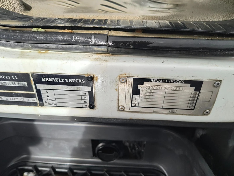 Camion citerne pour transport de carburant Renault Premium 270 13500 L FUEL / CARBURANT TRUCK - 5 COMP/ A LAMES: photos 17