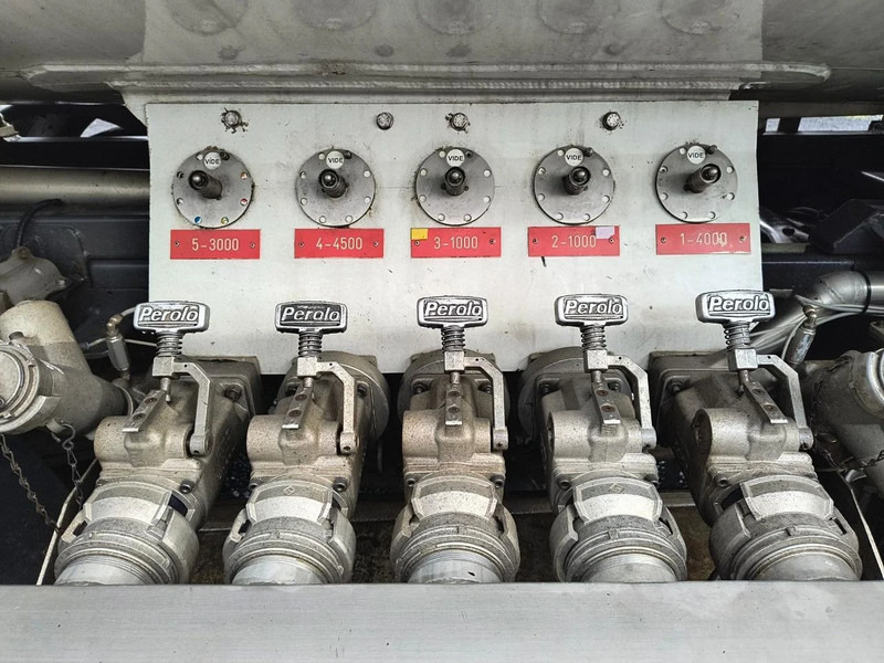 Camion citerne pour transport de carburant Renault Premium 270 13500 L FUEL / CARBURANT TRUCK - 5 COMP/ A LAMES: photos 12