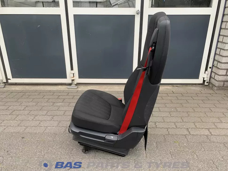 DAF CF Euro 6 Bijrijdersstoel DAF 2105730 - Siège pour Camion: photos 2 DAF CF Euro 6 Bijrijdersstoel DAF 2105730 - Siège pour Camion: photos 2