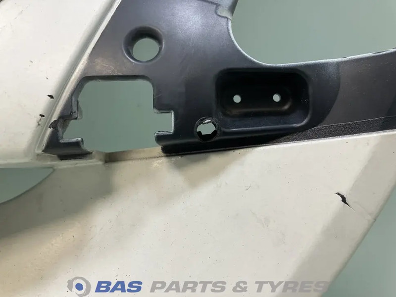 DAF CF Euro 6 Grille DAF 1886591 - Calandre pour Camion: photos 2 DAF CF Euro 6 Grille DAF 1886591 - Calandre pour Camion: photos 2