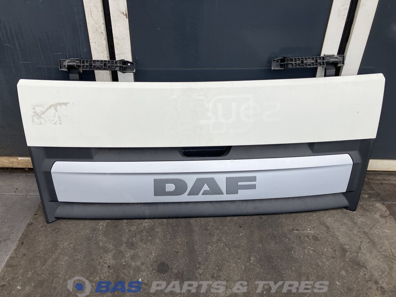 DAF CF Euro 6 Grille DAF 2019586 - Calandre pour Camion: photos 1 DAF CF Euro 6 Grille DAF 2019586 - Calandre pour Camion: photos 1