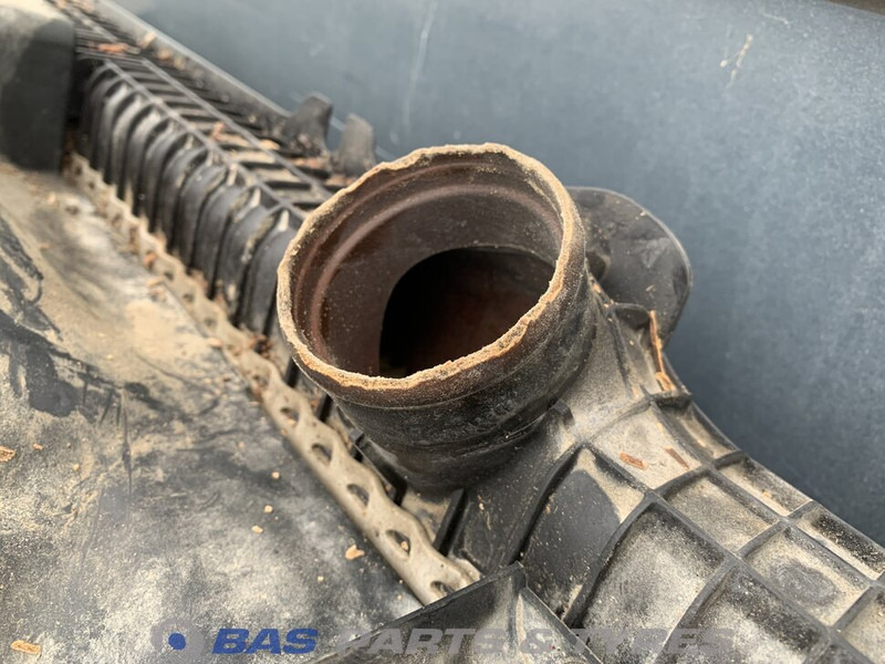 DAF CF Euro 6 Radiator DAF 1940147 - Radiateur pour Camion: photos 3 DAF CF Euro 6 Radiator DAF 1940147 - Radiateur pour Camion: photos 3