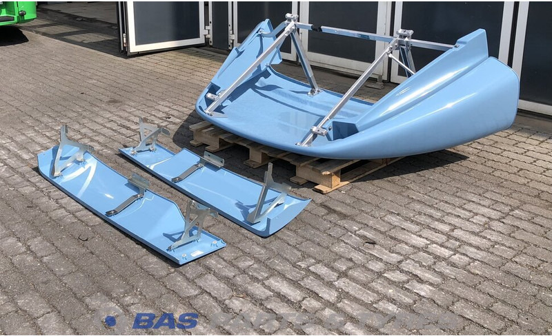 DAF CF Euro 6 Spoilerset DAF Day Cab L1H1 1836017 - Aérodynamique/ Spoilers pour Camion: photos 5 DAF CF Euro 6 Spoilerset DAF Day Cab L1H1 1836017 - Aérodynamique/ Spoilers pour Camion: photos 5