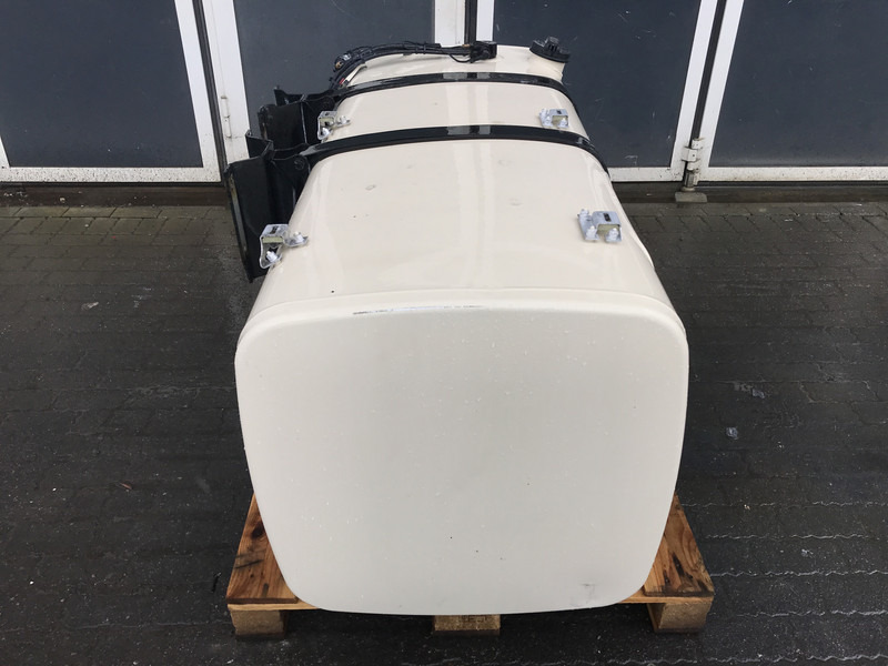 DAF - Réservoir de carburant pour Camion: photos 2 DAF - Réservoir de carburant pour Camion: photos 2