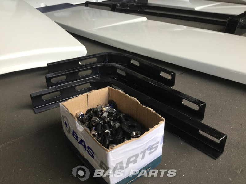 DAF XF105 Spoilerset DAF Super Space Cab L2H3 1291469 - Aérodynamique/ Spoilers pour Camion: photos 2 DAF XF105 Spoilerset DAF Super Space Cab L2H3 1291469 - Aérodynamique/ Spoilers pour Camion: photos 2