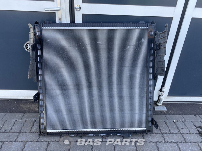 DAF XF106 Radiator DAF 1909449 - Radiateur pour Camion: photos 2 DAF XF106 Radiator DAF 1909449 - Radiateur pour Camion: photos 2