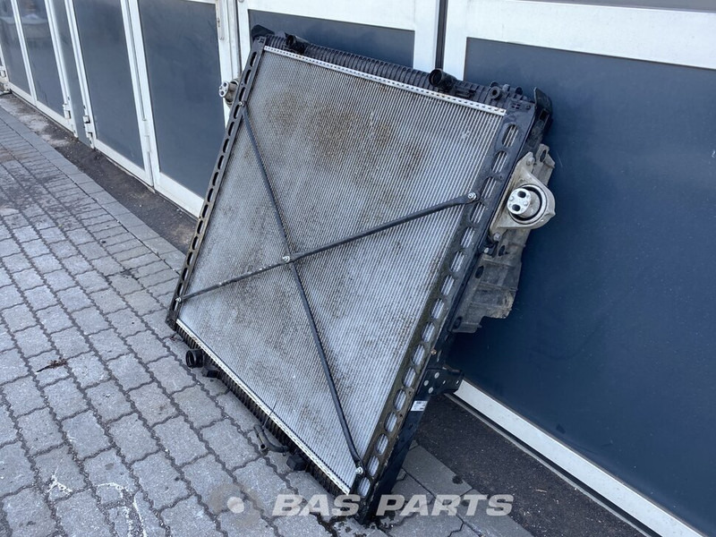 DAF XF106 Radiator DAF 1909449 - Radiateur pour Camion: photos 4 DAF XF106 Radiator DAF 1909449 - Radiateur pour Camion: photos 4