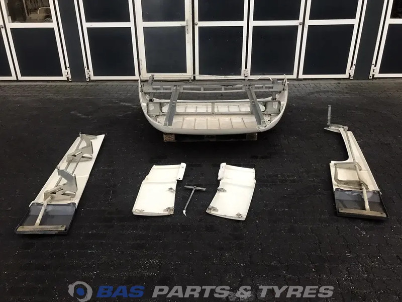 DAF XF106 Spoilerset DAF Space Cab L2H2 1896197 - Aérodynamique/ Spoilers pour Camion: photos 4 DAF XF106 Spoilerset DAF Space Cab L2H2 1896197 - Aérodynamique/ Spoilers pour Camion: photos 4