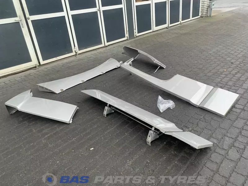 DAF XF106 Spoilerset DAF Super Space Cab L2H3 1836001 - Aérodynamique/ Spoilers pour Camion: photos 3 DAF XF106 Spoilerset DAF Super Space Cab L2H3 1836001 - Aérodynamique/ Spoilers pour Camion: photos 3