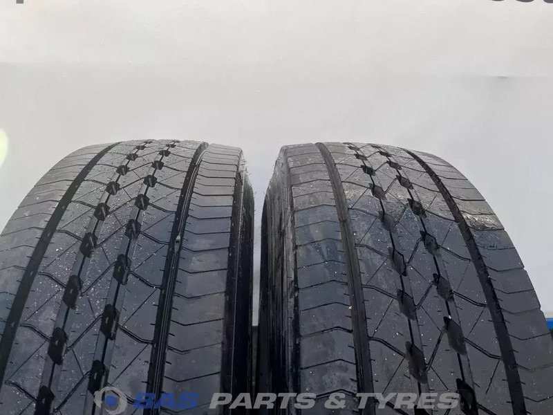 Goodyear Goodyear 295/80R22.5 154/149 M M+S 3PMSF gebruikte set - Pneu pour Camion: photos 2 Goodyear Goodyear 295/80R22.5 154/149 M M+S 3PMSF gebruikte set - Pneu pour Camion: photos 2