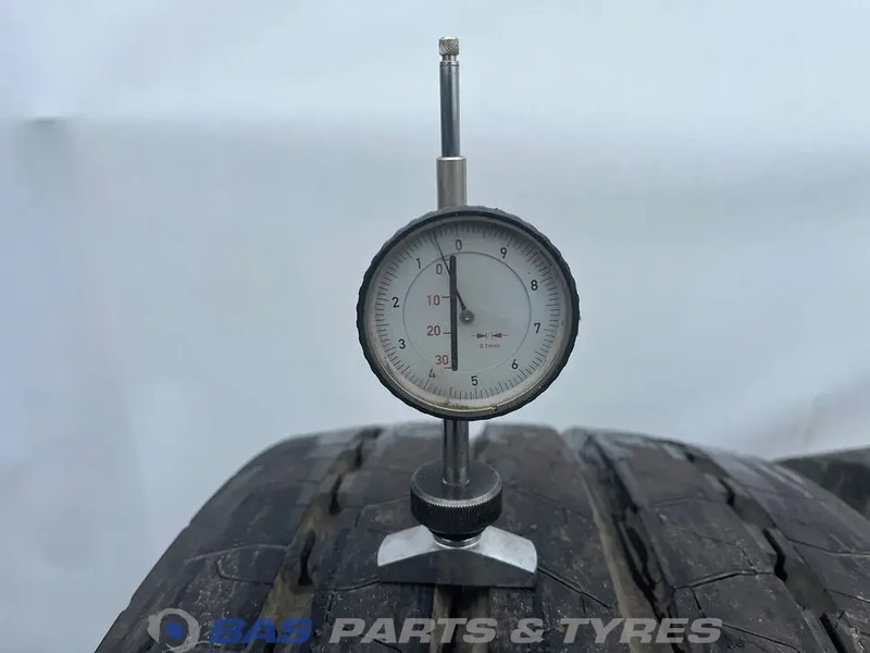 Goodyear Goodyear 315/60R22.5 154/148 M+S gebruikte set - Pneu pour Camion: photos 3 Goodyear Goodyear 315/60R22.5 154/148 M+S gebruikte set - Pneu pour Camion: photos 3