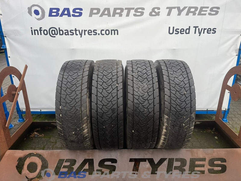 Goodyear Goodyear 315/70R22.5 154/152 M+S 3PMSF gebruikte set - Pneu pour Camion: photos 1 Goodyear Goodyear 315/70R22.5 154/152 M+S 3PMSF gebruikte set - Pneu pour Camion: photos 1
