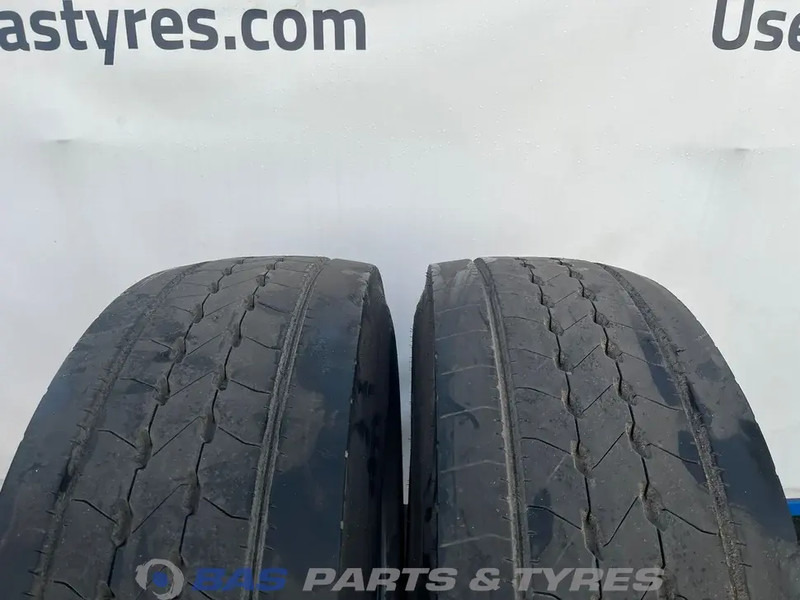 Goodyear Goodyear 315/70R22.5 156/150 M+S 3PMSF gebruikte set - Pneu pour Camion: photos 2 Goodyear Goodyear 315/70R22.5 156/150 M+S 3PMSF gebruikte set - Pneu pour Camion: photos 2
