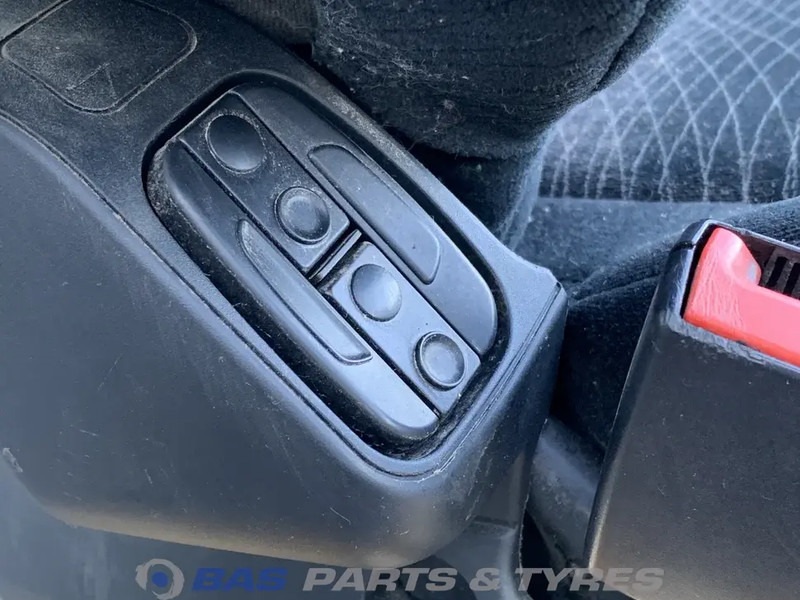 Mercedes-Benz Actros MP4 - Siège pour Camion: photos 5 Mercedes-Benz Actros MP4 - Siège pour Camion: photos 5