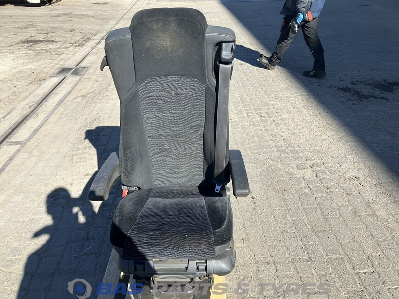 Mercedes-Benz Actros MP4 - Siège pour Camion: photos 1 Mercedes-Benz Actros MP4 - Siège pour Camion: photos 1