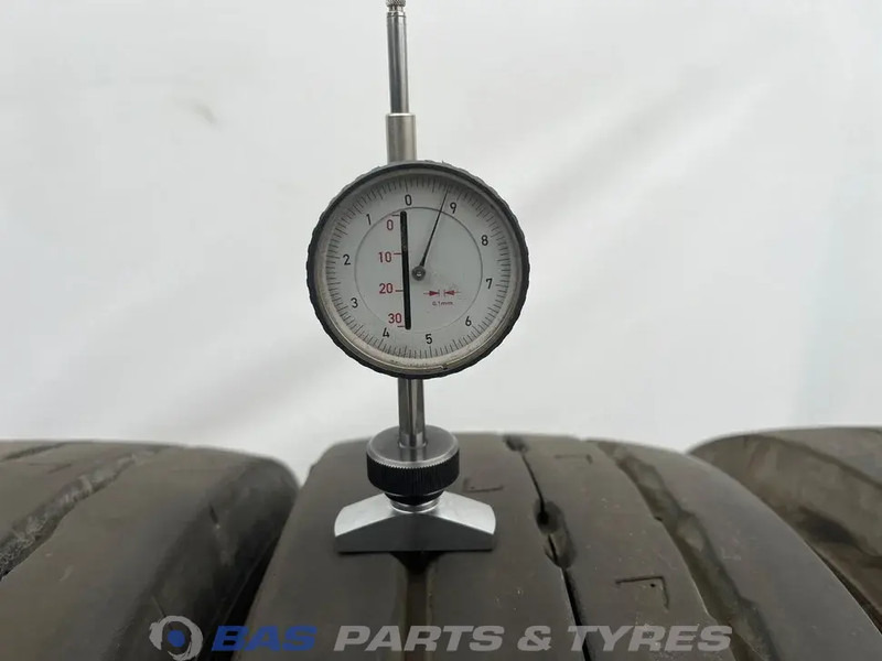 Michelin  - Pneu pour Camion: photos 3 Michelin  - Pneu pour Camion: photos 3