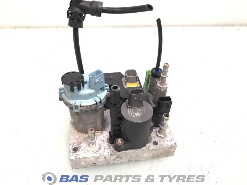 Volvo AdBlue pomp Volvo 21679299 - Pièces de rechange pour Camion: photos 1 Volvo AdBlue pomp Volvo 21679299 - Pièces de rechange pour Camion: photos 1