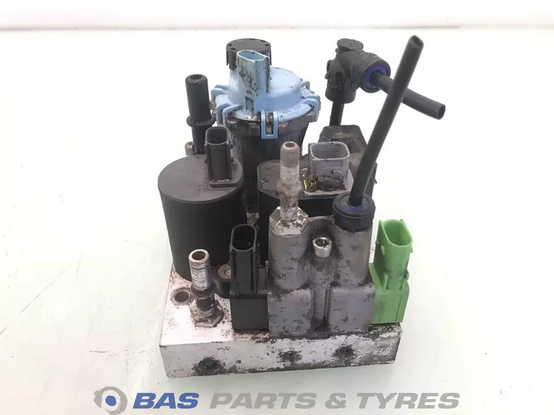 Volvo AdBlue pomp Volvo 21679299 - Pièces de rechange pour Camion: photos 2 Volvo AdBlue pomp Volvo 21679299 - Pièces de rechange pour Camion: photos 2