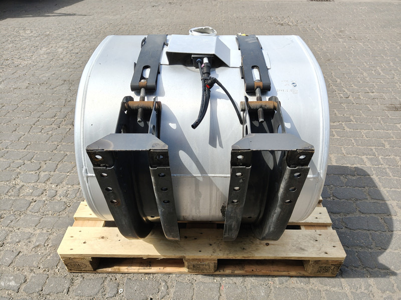Renault Brandstoftank Renault 330 Liter G0803 - Réservoir de carburant pour Camion: photos 3 Renault Brandstoftank Renault 330 Liter G0803 - Réservoir de carburant pour Camion: photos 3