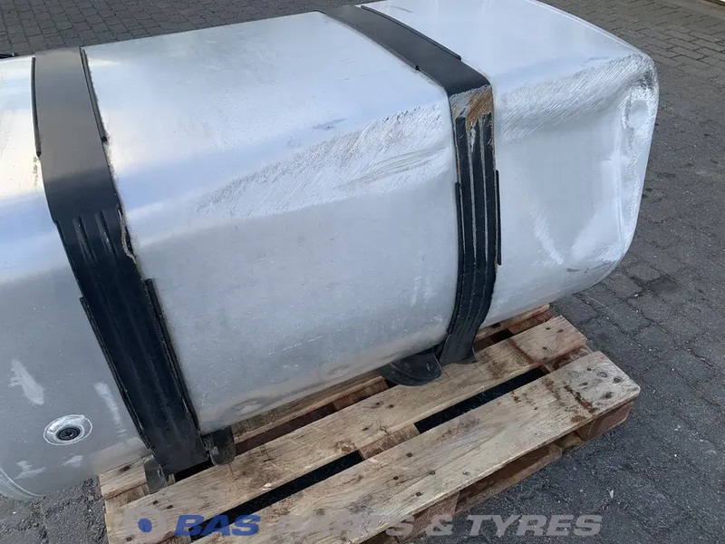 Renault Brandstoftank Renault 490 Liter G0000182 - Réservoir de carburant pour Camion: photos 5 Renault Brandstoftank Renault 490 Liter G0000182 - Réservoir de carburant pour Camion: photos 5