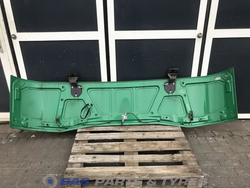 Renault Frontpaneel Renault 7484537795 - Carrosserie et extérieur pour Camion: photos 4 Renault Frontpaneel Renault 7484537795 - Carrosserie et extérieur pour Camion: photos 4