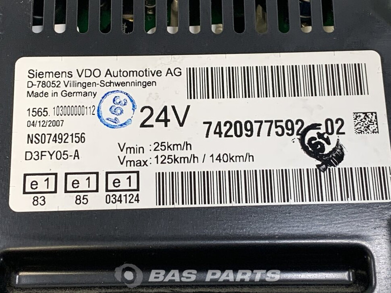 Renault Premium Euro 4-5 - Panel de instrumentos pour Camion: photos 3 Renault Premium Euro 4-5 - Panel de instrumentos pour Camion: photos 3