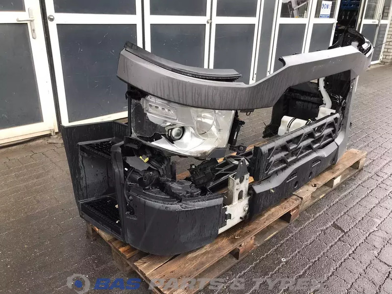 Renault T-Serie - Pare-chocs pour Camion: photos 3 Renault T-Serie - Pare-chocs pour Camion: photos 3