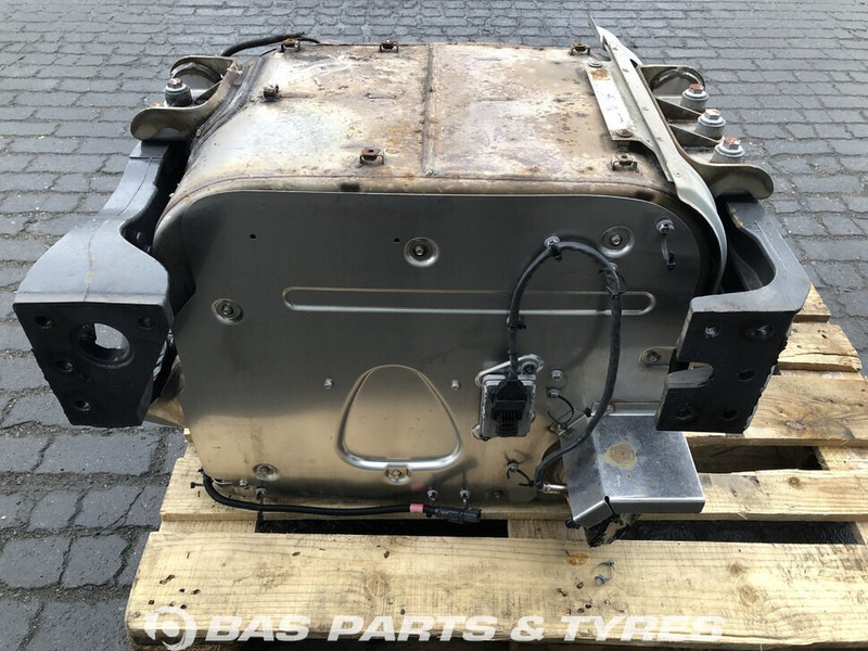 Renault Uitlaatdemper Renault 7421750067 - Silencieux pour Camion: photos 3 Renault Uitlaatdemper Renault 7421750067 - Silencieux pour Camion: photos 3