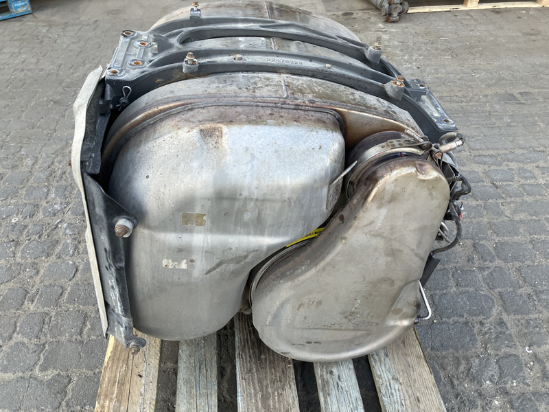 Renault Uitlaatdemper Renault 7422495990 - Silencieux pour Camion: photos 1 Renault Uitlaatdemper Renault 7422495990 - Silencieux pour Camion: photos 1