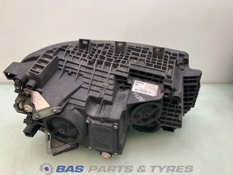 Scania - Feu avant pour Camion: photos 2 Scania - Feu avant pour Camion: photos 2