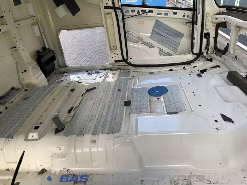 Scania R-Serie NextGen Scania CR-20 Highline L3H2 2044113 - Cabine et intérieur pour Camion: photos 5 Scania R-Serie NextGen Scania CR-20 Highline L3H2 2044113 - Cabine et intérieur pour Camion: photos 5