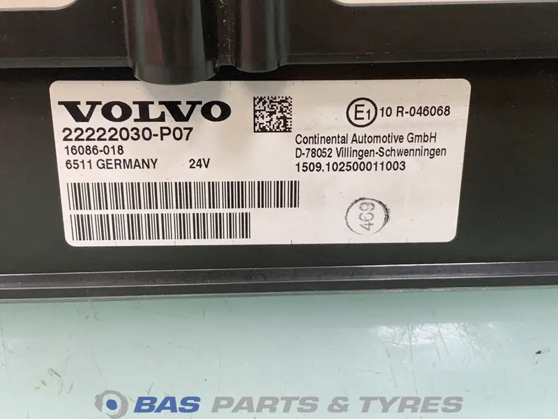 Volvo FH3 - Panel de instrumentos pour Camion: photos 3 Volvo FH3 - Panel de instrumentos pour Camion: photos 3