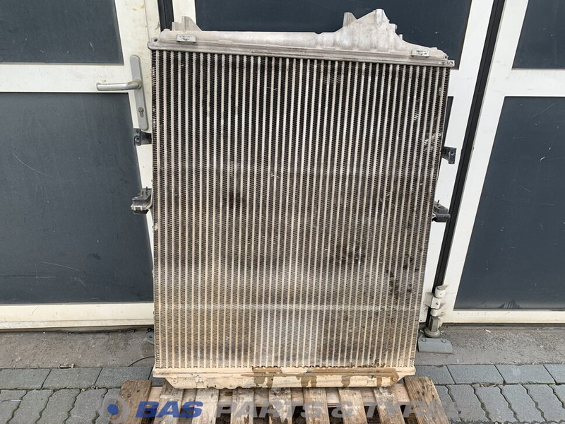 Volvo FH4 - Radiateur pour Camion: photos 1 Volvo FH4 - Radiateur pour Camion: photos 1