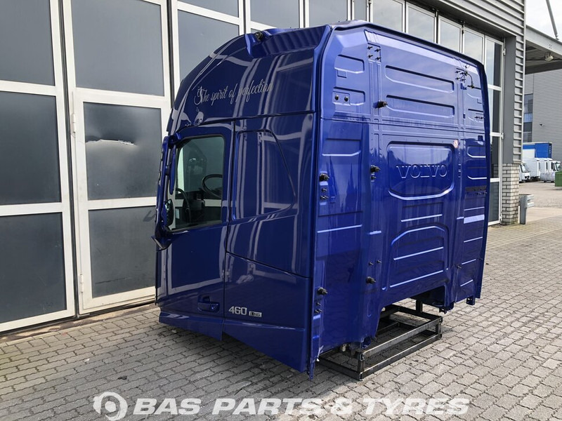 Volvo FH4B Volvo Globetrotter L2H2 82219166 - Cabine et intérieur pour Camion: photos 3 Volvo FH4B Volvo Globetrotter L2H2 82219166 - Cabine et intérieur pour Camion: photos 3