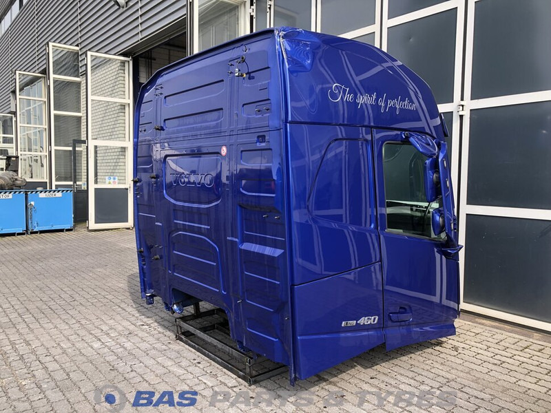 Volvo FH4B Volvo Globetrotter L2H2 82219166 - Cabine et intérieur pour Camion: photos 4 Volvo FH4B Volvo Globetrotter L2H2 82219166 - Cabine et intérieur pour Camion: photos 4