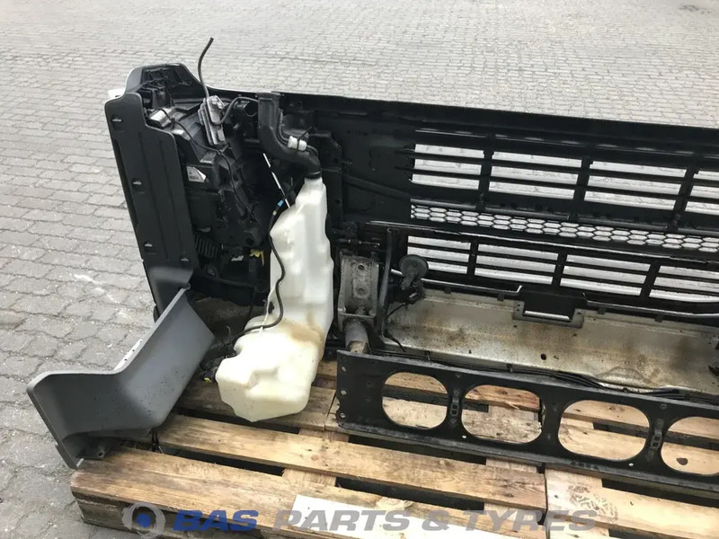 Volvo FM4 Bumper Volvo 21221129 - Pare-chocs pour Camion: photos 4 Volvo FM4 Bumper Volvo 21221129 - Pare-chocs pour Camion: photos 4