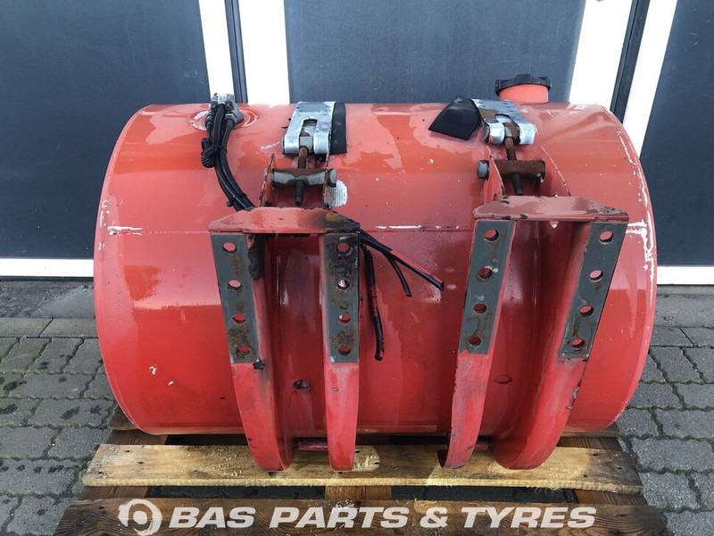 Volvo  - Réservoir de carburant pour Camion: photos 3 Volvo  - Réservoir de carburant pour Camion: photos 3