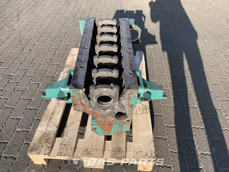 Volvo Motorblok Volvo 22114079 - Bloc-cylindres pour Camion: photos 2 Volvo Motorblok Volvo 22114079 - Bloc-cylindres pour Camion: photos 2