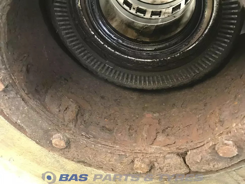 Volvo Naaf Achteras 435 mm Massief 85107753 - Moyeu pour Camion: photos 2 Volvo Naaf Achteras 435 mm Massief 85107753 - Moyeu pour Camion: photos 2