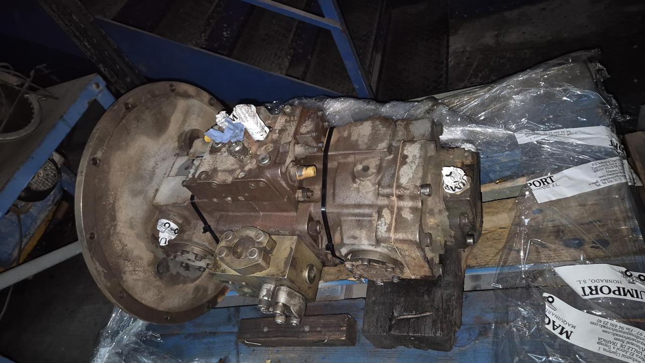 BOMBA LIEBHERR LPVD107 - Pompe hydraulique pour Engins de chantier: photos 1 BOMBA LIEBHERR LPVD107 - Pompe hydraulique pour Engins de chantier: photos 1