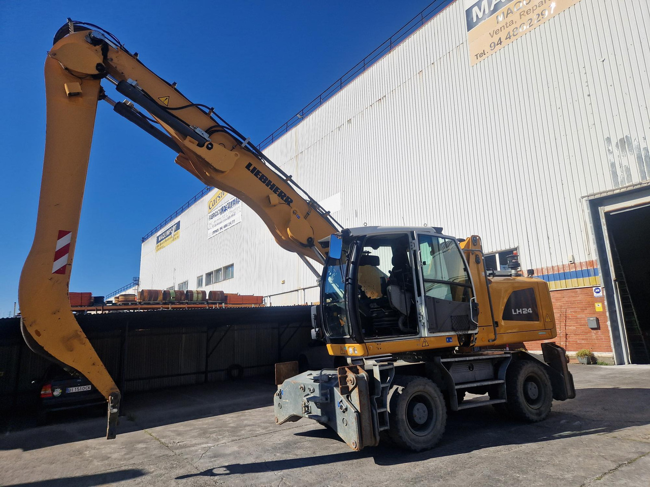 LIEBHERR LH24M - Pelle de manutention: photos 3 LIEBHERR LH24M - Pelle de manutention: photos 3