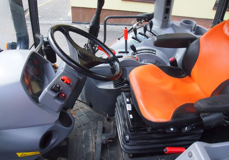 Tracteur agricole Ciągnik Kubota M5111 2019 Ciągnik rolniczy Kubota z ładowaczem czołowym TUR: photos 9 Tracteur agricole Ciągnik Kubota M5111 2019 Ciągnik rolniczy Kubota z ładowaczem czołowym TUR: photos 9