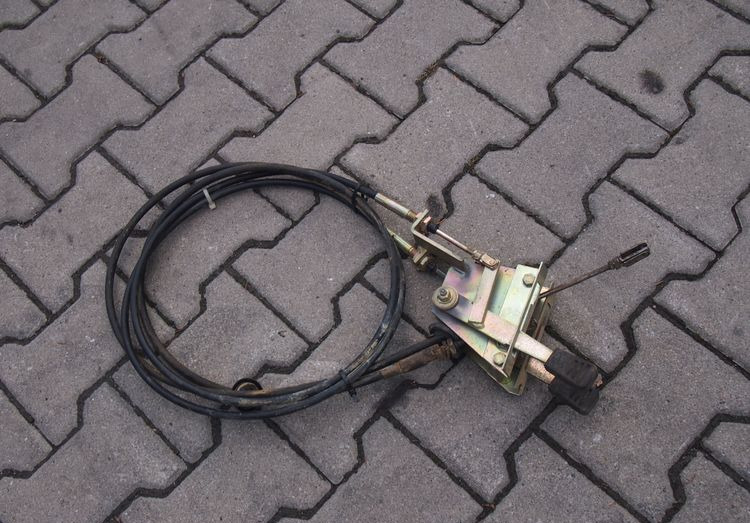 Części do Ciągnika Massey Ferguson MF 3000, 6000 Dźwignie i linki do WOM MF 3000 - Transmission pour Machine agricole: photos 1 Części do Ciągnika Massey Ferguson MF 3000, 6000 Dźwignie i linki do WOM MF 3000 - Transmission pour Machine agricole: photos 1