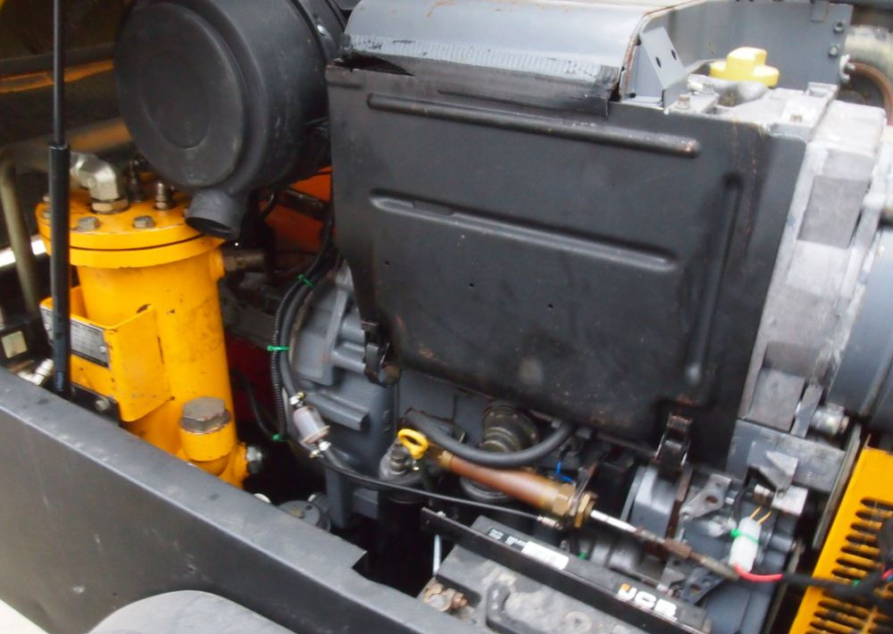 Kompresor Ingersoll Rand IR P130WD 2000 Kompresor Ingersoll Rand P130WD 30 kW - Compresseur d'air: photos 5 Kompresor Ingersoll Rand IR P130WD 2000 Kompresor Ingersoll Rand P130WD 30 kW - Compresseur d'air: photos 5