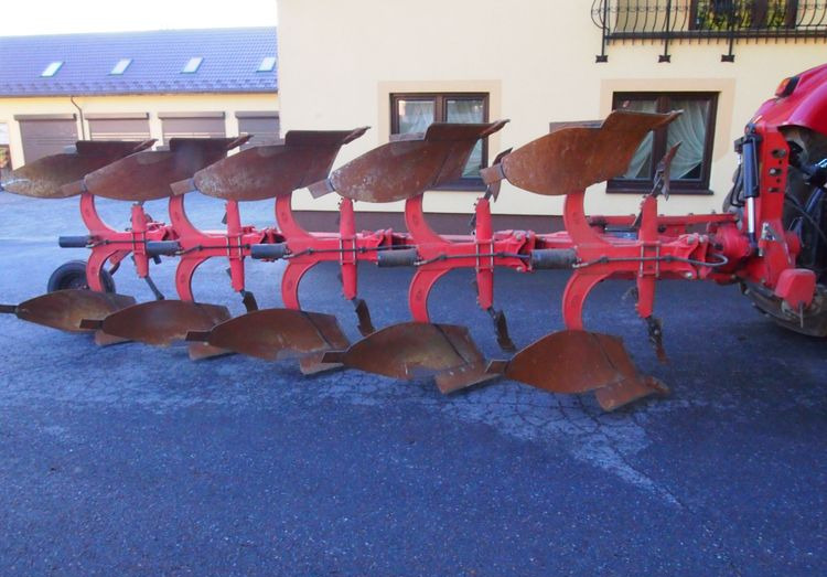 Pług obrotowy GREGOIRE-BESSON RY47 2000 Zabezpieczenie korpusów hydrauliczne - Charrue: photos 4 Pług obrotowy GREGOIRE-BESSON RY47 2000 Zabezpieczenie korpusów hydrauliczne - Charrue: photos 4