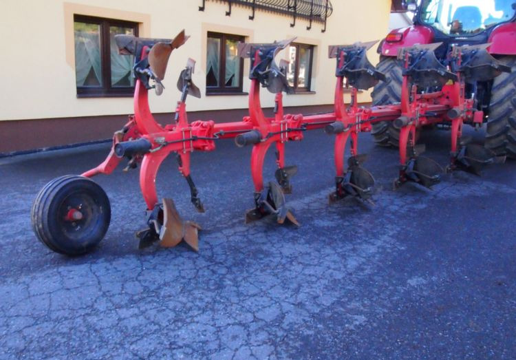 Pług obrotowy GREGOIRE-BESSON RY47 2000 Zabezpieczenie korpusów hydrauliczne - Charrue: photos 3 Pług obrotowy GREGOIRE-BESSON RY47 2000 Zabezpieczenie korpusów hydrauliczne - Charrue: photos 3