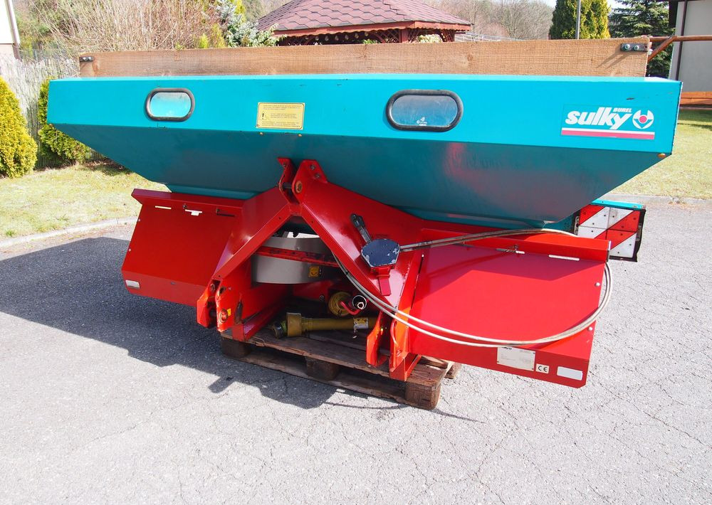 Distributeur d'engrais Rozsiewacz nawozów Sulky DPX GL 2000  18-24m  Rozsiewacz nawozów Sulky: photos 11